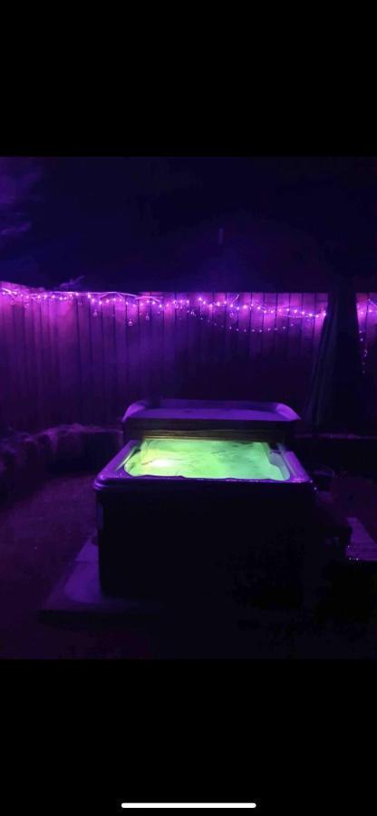 Bankhead Accommodation With Hot Tub In Aberdeenshire Gamrie Ngoại thất bức ảnh