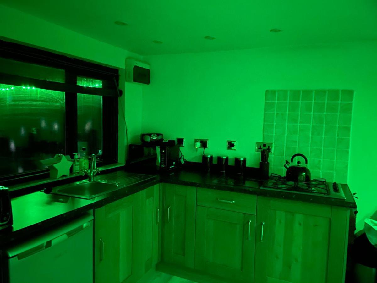 Bankhead Accommodation With Hot Tub In Aberdeenshire Gamrie Ngoại thất bức ảnh