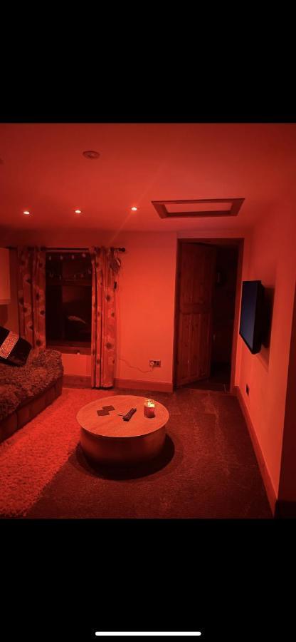Bankhead Accommodation With Hot Tub In Aberdeenshire Gamrie Ngoại thất bức ảnh